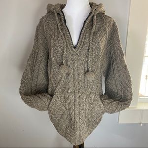 Artesanias Otavalo M wool sweater hood quarter zip